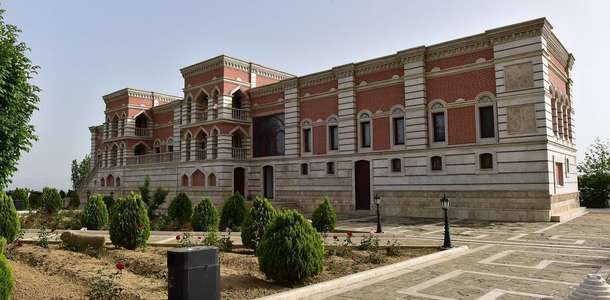 Han Sarayı’nı gezin