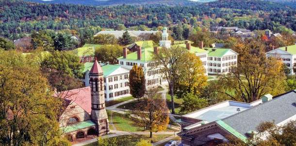 Hannover Üniversitesi’nin tarihi binasını görün  
