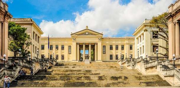 Havana Üniversitesi’nde farklı bir Küba ile tanışın  