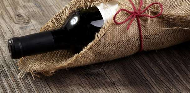 Hediyelik şarap alın  