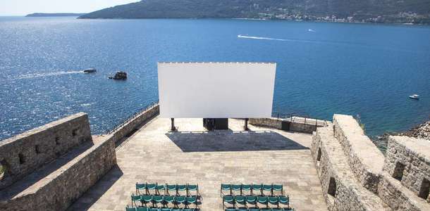 Herceg Novi Tiyatrosu