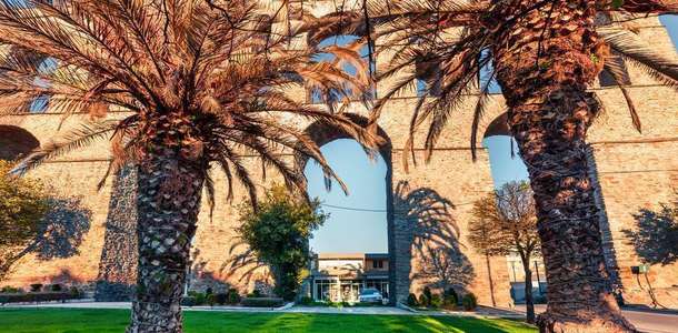 Heroon Park’ta yürüyüş yapın