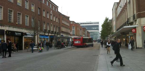 High Street’teki renkli hayatla tanışın