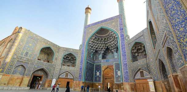 Değerli camileri gezin