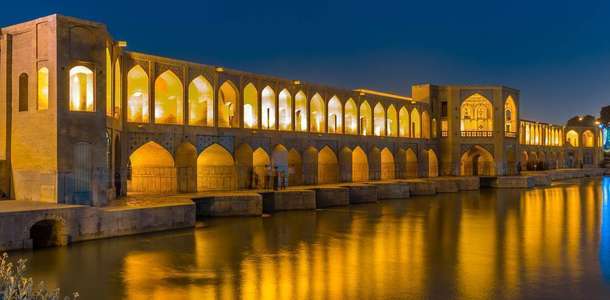 Diğer önemli mimari yapıları ve bahçeleri de ihmal etmeyin