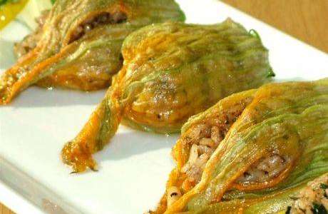 Kabak çiçeği dolması