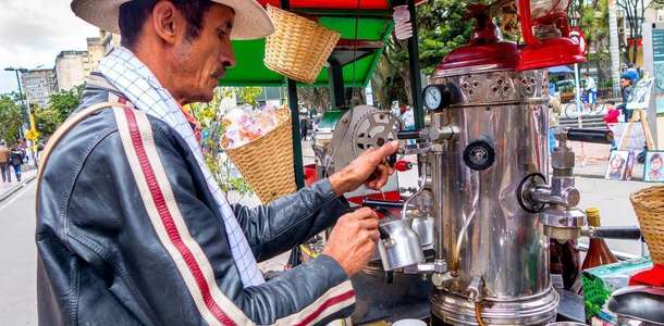 Leziz kahveleri ve çikolataları tadın  