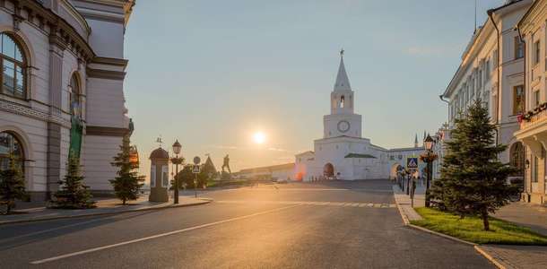 Şehrin sembolü Kazan Kremlin’i dolaşın 