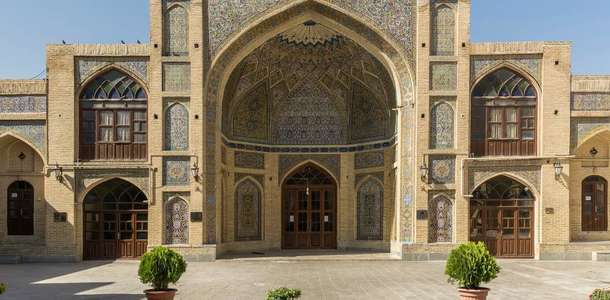 Tarihi çarşısında gezinin, el sanatlarını keşfedin