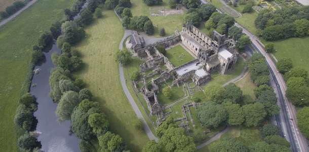Kirkstall Manastırı’nı ziyaret edin