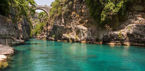 Köprülü Kanyon’da rafting heyecanı yaşayın