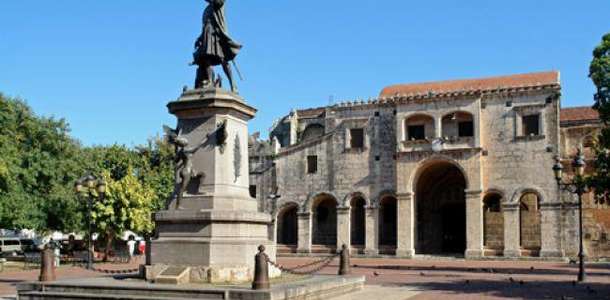 Kraliyet Evleri Müzesi’ndeki antika eşyaları görün