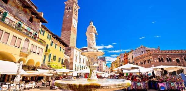 Erbe Meydanı’nda alışveriş yapın  