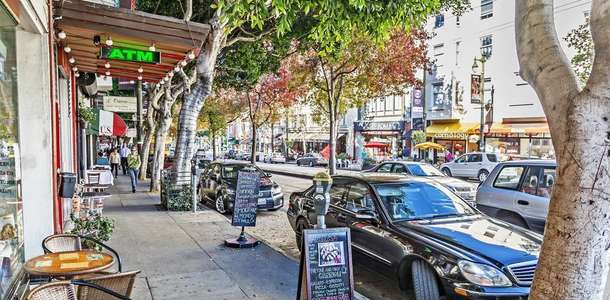 Little Italy’de İtalyan işi lezzetleri deneyin