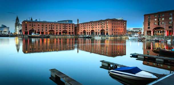 Albert Dock’taki mekanları keşfedin