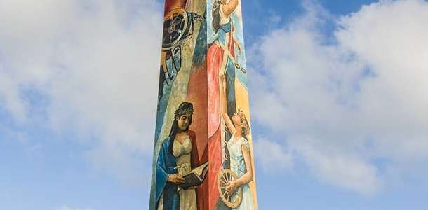 Malecón'da yürüyüş yapın