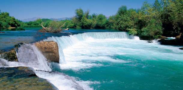 Manavgat Şelalesi’nde biraz serinleyin  