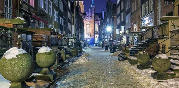 Mariacka Caddesi’nde şehrin kalabalığına karışın