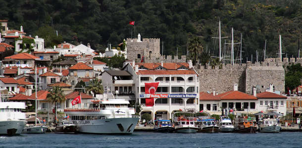 Marmaris Kalesi ve Müzesi’ni gezin