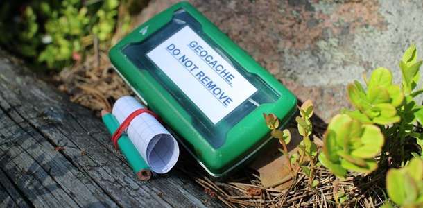 Geocaching (Define avı oyunu) oynayın