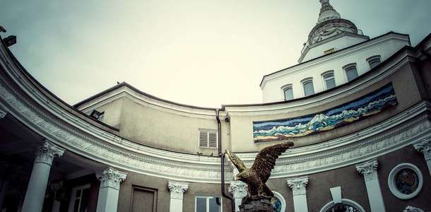 Holy Virgin Katedralini mutlaka ziyaret edin