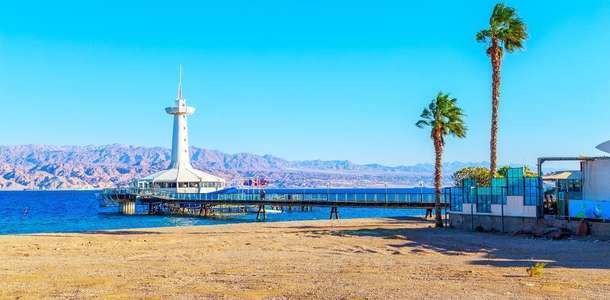 Merca sahillerinde dolaşın  