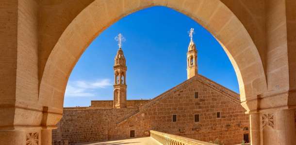 Dünyanın en eski ibadethanelerinden Mor Gabriel Manastırı’nı ziyaret edin  