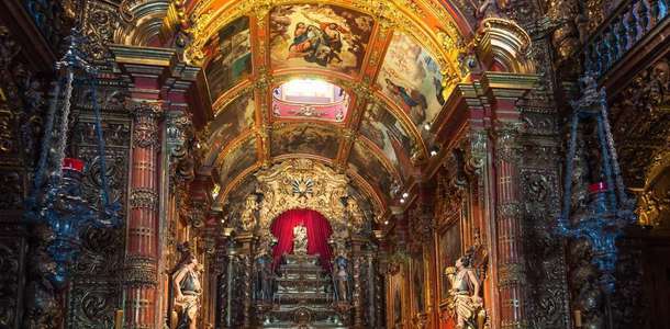 Mosteiro De Sao Bento Katedrali’ni gezin 