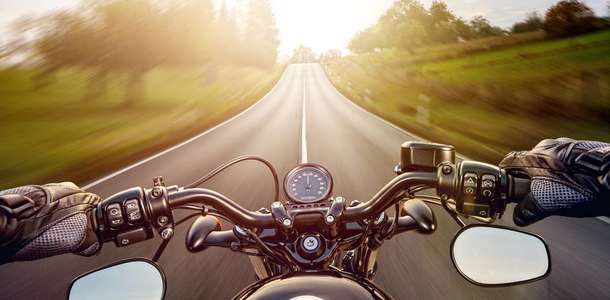 Çevreyi kiraladığınız motorla gezin  