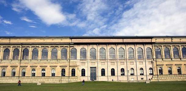 Alte Pinakothek’de ünlü tabloları görün