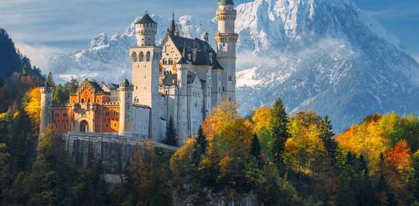 Neuschwanstein Şatosu’nu görün 