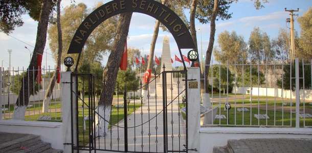 Narlıdere Şehitliği’ne uğramayı unutmayın 