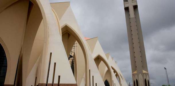 Ulusal Hristiyan Merkezi'ni ziyaret edin