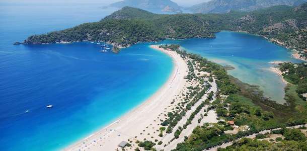 Ölüdeniz’in durgun sularına kendinizi bırakın