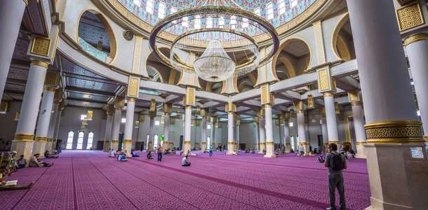Abdallah İbn Salam Camii’ni ziyaret edin