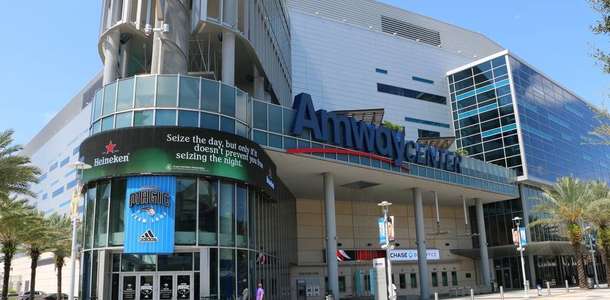 Amway Center’da basketbol maçı izleyin