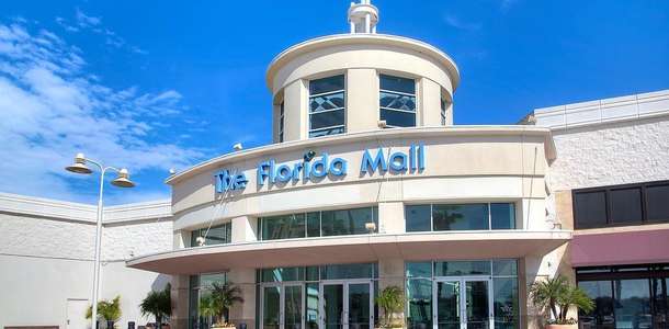 The Florida Mall ve Mall at Millennia’da doyasıya alışveriş yapın