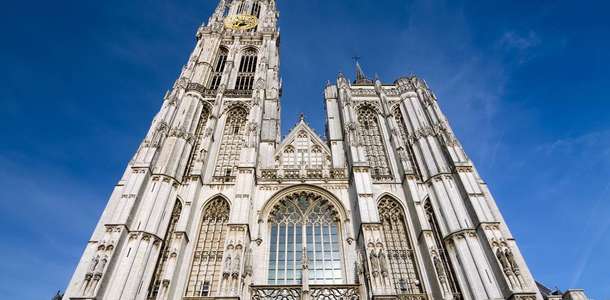 Nuestra Señora Katedrali’nin etkileyici mimarisini keşfedin