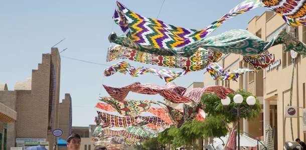 Rengarenk festivallere katılın  