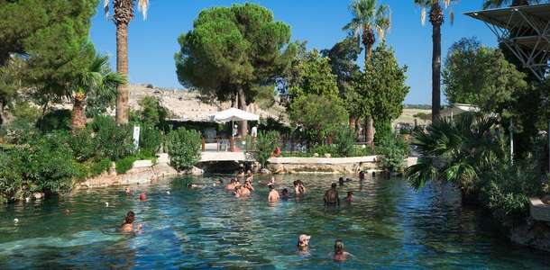 Pamukkale Antik Havuz’da yüzün