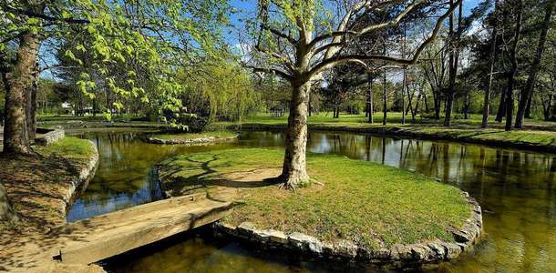 Xiuhu Park