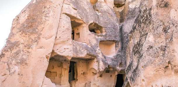 Paşabağ peribacalarıyla poz verin  