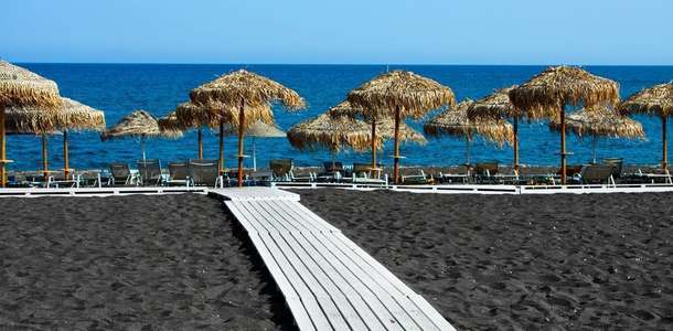 Perivolos Plajı