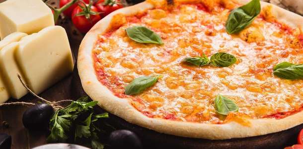 İtalyan işi pizzanın tadına bakın 