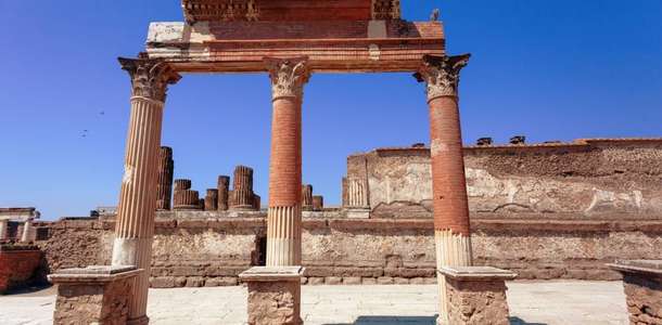 Pompeii Antik Kenti’nin kalıntılarını görün  