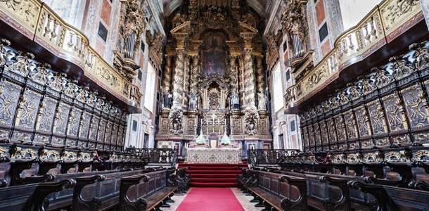 Porto Katedrali’nde düzenlenen ayinleri izleyin  
