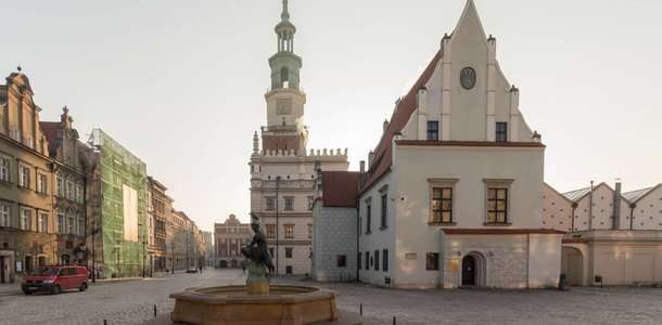 Eski Kent Meydanı ve Eski Kent’i turlayın