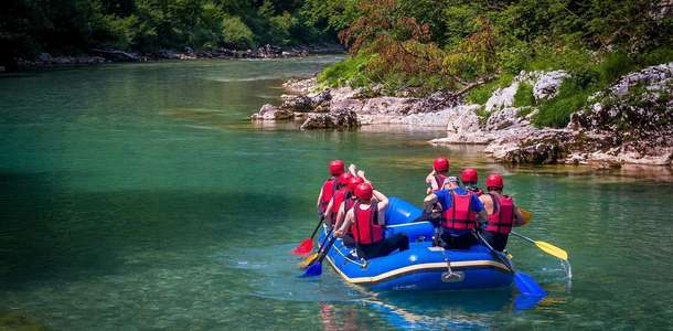 Ailece rafting yapın ve biraz ıslanın  