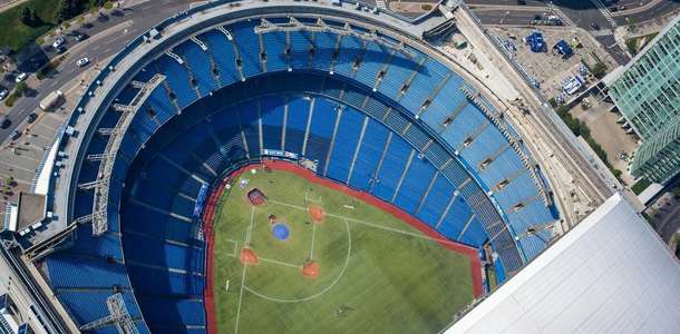 Rogers Centre’de maç izle 