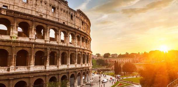 Antik Roma Tiyatrosu’nda eski çağlarda yolculuk yapın  